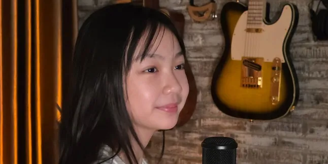 Penyanyi Cilik Lindee Cremona Telurkan Single 'Senyum Papa'