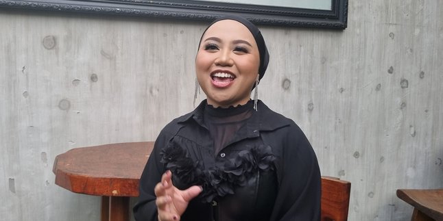 Penyanyi Priscilla Menangis Saat Ceritakan Tentang Lagu Barunya