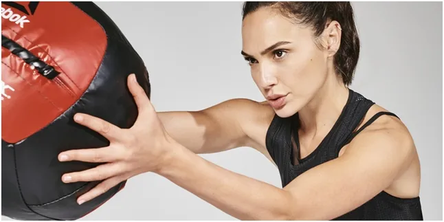 Peran Baru Gal Gadot, Jadi Brand Ambassador Reebok Peran Baru Gal Gadot, Jadi Brand Ambassador Reebok
