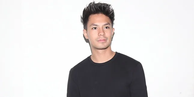 Perawatan Wajah, Fero Walandouw Merasa Seperti Artis Korea