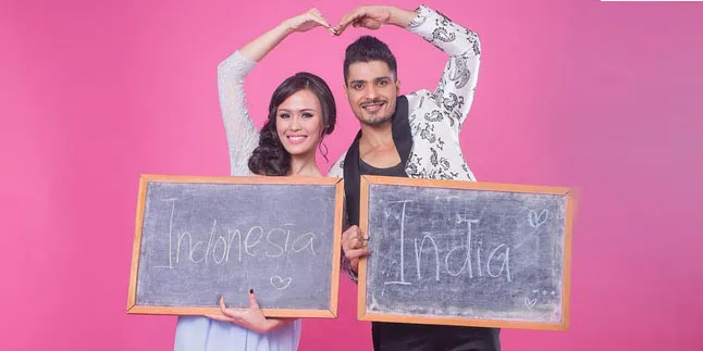 Perayaan Holi Unik Ala Vin Rana dan Nita Sofiani, Muka Bantal!