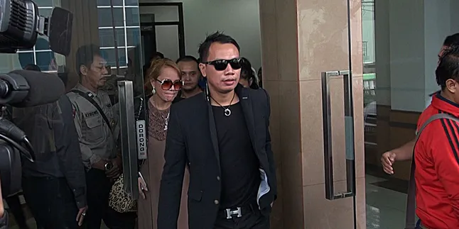 Percaya Diri Tinggi, Vicky Prasetyo Termasuk Makhluk 'Super' Percaya Diri Tinggi, Vicky Prasetyo Termasuk Makhluk 'Super'