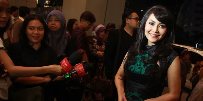 Perceraian Bikin Tessa Kaunang Makin Dekat Dengan Tuhan Perceraian Bikin Tessa Kaunang Makin Dekat Dengan Tuhan