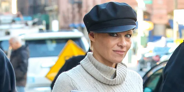 Perceraian Pamela Anderson - Rick Salomon Dibatalkan