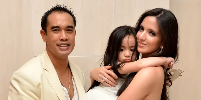 Perdana! Nia Ramadhani Cerita Tentang Proses Persalinannya