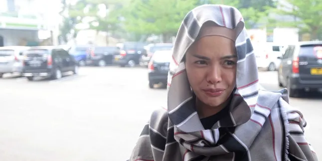 Pergi ke Eropa, Nikita Mirzani Ingin Tenangkan Hati