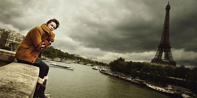 Perjalanan Jang Geun Suk ke Paris Diungkap Dalam Foto