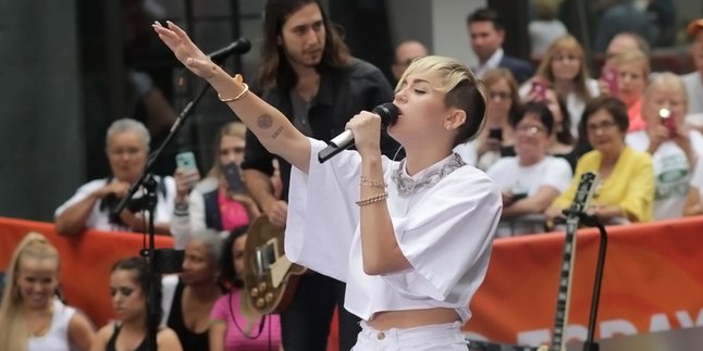 Perjuangan Miley Cyrus Selama Beberapa Tahun Berhasil Juga