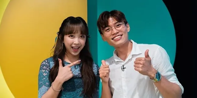 Pernah Alami Kejadian Memalukan, Jang Hansol dan Dita Karang SECRET NUMBER Ceritakan Pengalamannya di 'Acara Spesial KBS World Indonesia' Pernah Alami Kejadian Memalukan, Jang Hansol dan Dita Karang SECRET NUMBER Ceritakan Pengalamannya di 'Acara Spesial KBS World Indonesia'