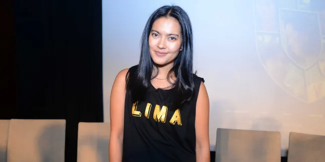 Pernah Dapatkan Nominasi Sutradara Terbaik Piala Citra, Lola Amaria Kini Berjualan Nasi Karena Pandemi Corona yang Tak Kunjung Usai Pernah Dapatkan Nominasi Sutradara Terbaik Piala Citra, Lola Amaria Kini Berjualan Nasi Karena Pandemi Corona yang Tak Kunjung Usai