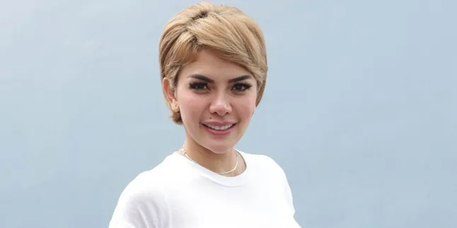 Pernah Diserang Make-up Artist, Nikita Mirzani Mengaku Kini Jaga Jarak Pernah Diserang Make-up Artist, Nikita Mirzani Mengaku Kini Jaga Jarak