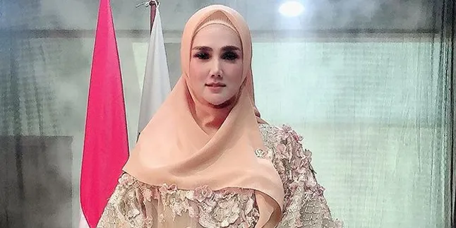 Pernah Jadi Ajudan Bung Karno, Mendiang Ayah Mulan Jameela Dianugerahi Tanda Jasa Pahlawan