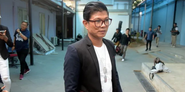 Pernah Jalin Hubungan Settingan, Seleb Ini Mengaku Untuk Dongkrak Pasangannya