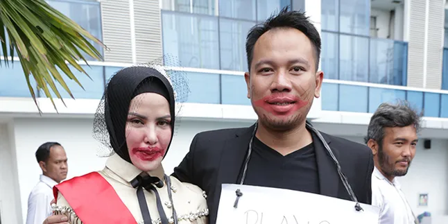 Pernikahan Angel Lelga dan Vicky Prasetyo Habiskan 5 Miliar Rupiah