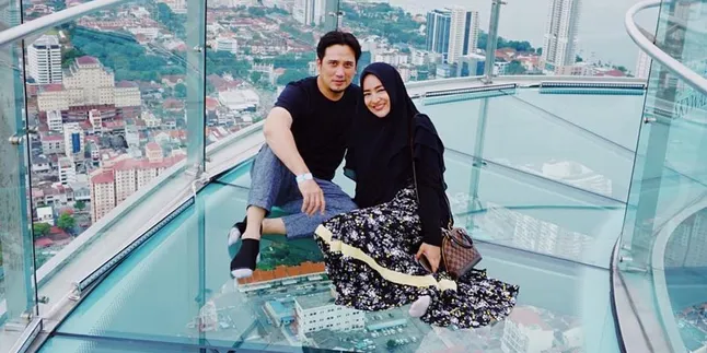 Pernikahan Awet Hingga 20 Tahun, Cindy Fatika Sari: Percaya Sama Suami Pernikahan Awet Hingga 20 Tahun, Cindy Fatika Sari: Percaya Sama Suami