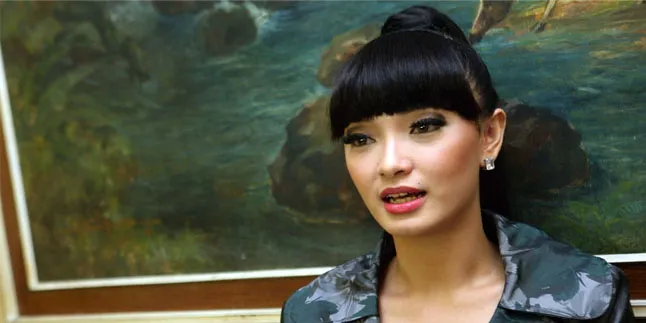 Persiapan Lebaran, Zaskia Gotik Belanja Online