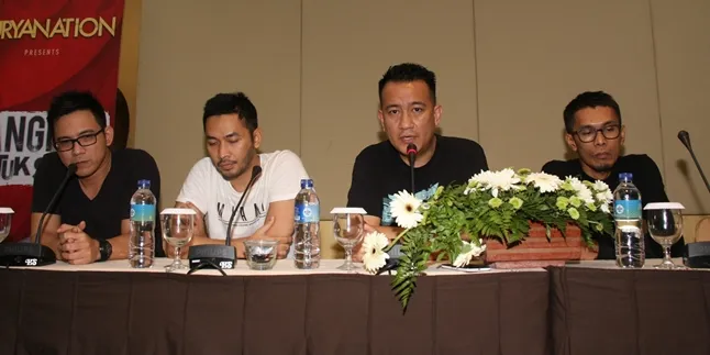 Personel NOAH, Sudah 15 Tahun Dekat Dengan Almarhum Ayah Ariel Personel NOAH, Sudah 15 Tahun Dekat Dengan Almarhum Ayah Ariel