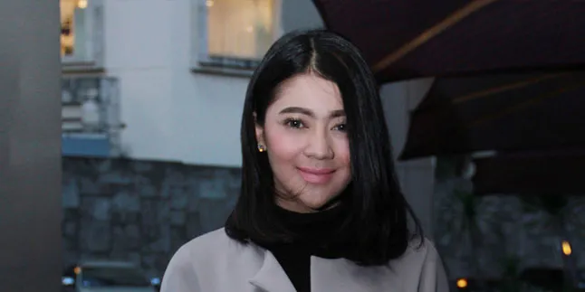 Pertama Kali Masuk Penjara, Ini Reaksi Indah Dewi Pertiwi Pertama Kali Masuk Penjara, Ini Reaksi Indah Dewi Pertiwi