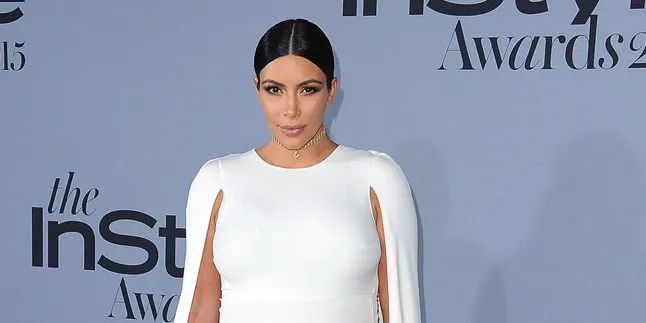 Perut Tambah Besar, Kim Kardashian Masih Pakai Heels