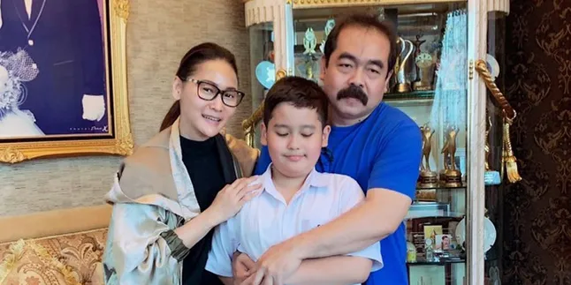 Pesan Menyentuh Inul Daratista Untuk Putranya yang Beranjak Remaja