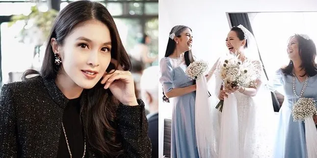 Pesona Cantik Sandra Dewi Jadi Bridesmaid di Pernikahan Yuanita Christiani Pesona Cantik Sandra Dewi Jadi Bridesmaid di Pernikahan Yuanita Christiani