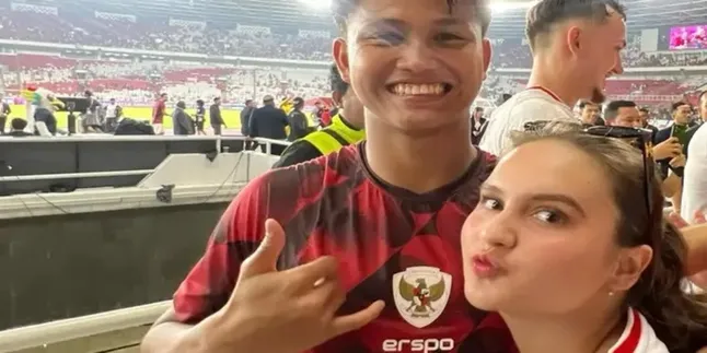 Pesona Menawan Jessica Rosmaureena, Kekasih Hokky Caraka Stiker Timnas Indonesia
