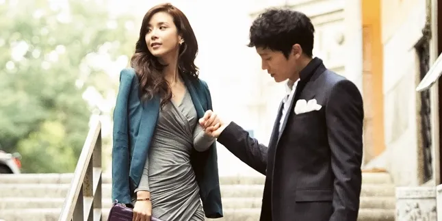 Pesta Calon Bayi Ji Sung - Lee Bo Young Meriah Bertabur Bintang