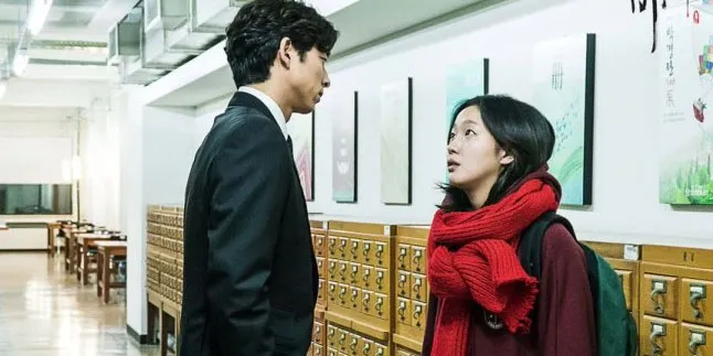 Pesta Perpisahan 'Goblin', Gong Yoo - Kim Go Eun Tetap Manis Pesta Perpisahan 'Goblin', Gong Yoo - Kim Go Eun Tetap Manis