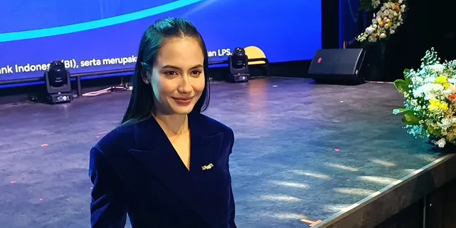 Pevita Pearce Bagikan Pentingnya Menabung Sejak Dini Pevita Pearce Bagikan Pentingnya Menabung Sejak Dini