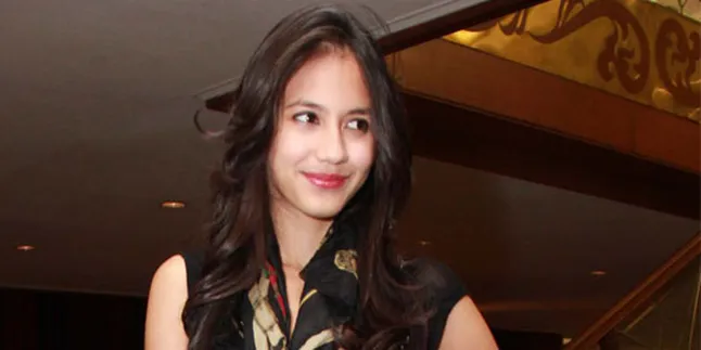 Pevita Pearce Dirawat di Rumah Sakit Usai Syuting di Semeru