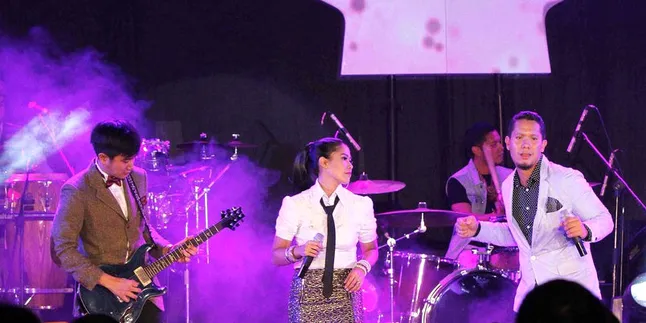 [Pic] Maliq and D Essentials Siap Luncurkan Klip 'Setapak Sriwedari'