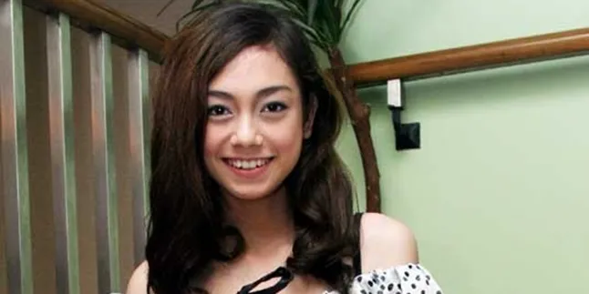 Pihak Celine Evangelista Ogah Komentari Foto Mesra Dengan Stefan Pihak Celine Evangelista Ogah Komentari Foto Mesra Dengan Stefan