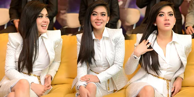 Pihak Syahrini Masih Bungkam Soal Penyegelan Bisnis Karaoke Pihak Syahrini Masih Bungkam Soal Penyegelan Bisnis Karaoke