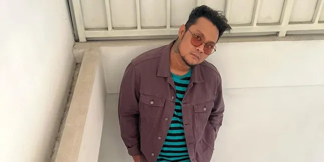Pihak Virgoun Buka Suara Usai Disomasi Tenri Anisa yang Tak Terima Disebut Pelakor Pihak Virgoun Buka Suara Usai Disomasi Tenri Anisa yang Tak Terima Disebut Pelakor
