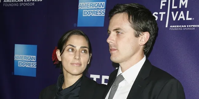 Pilih Berpisah, Casey Affleck - Summer Phoenix Tetap Bersahabat
