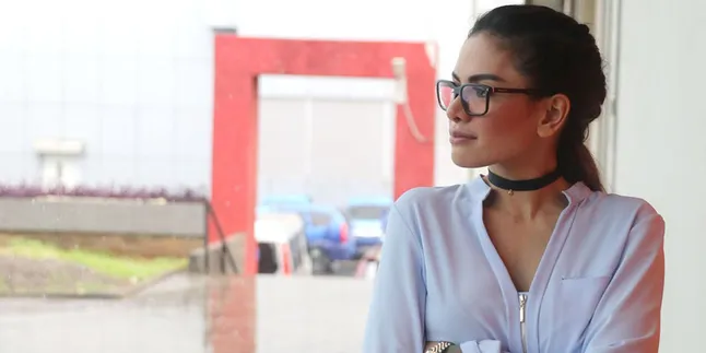 Pilih Menjomblo, Nikita Mirzani Lebih Fokus di Bisnis Bikini Pilih Menjomblo, Nikita Mirzani Lebih Fokus di Bisnis Bikini