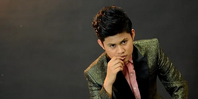 Pilih Reggae, Esal Revano Didukung Orang Terdekat