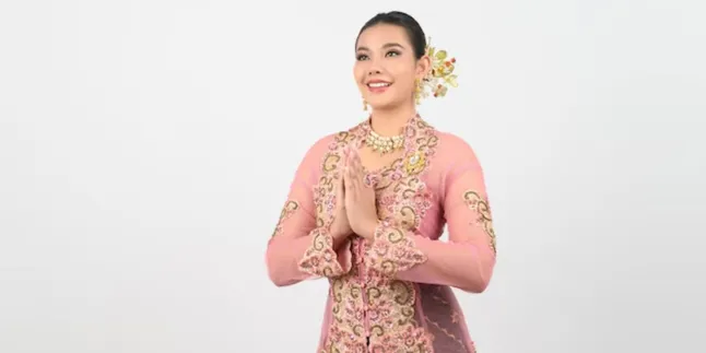 Pilihan Kebaya Modern yang Nyaman dan Elegan untuk Perayaan Lebaran 2025