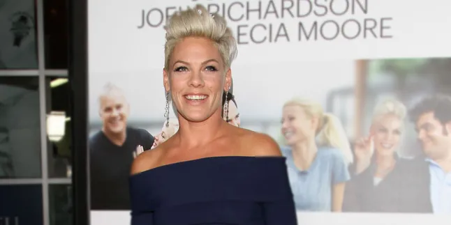 Pink: Miley Cyrus Itu Norak!