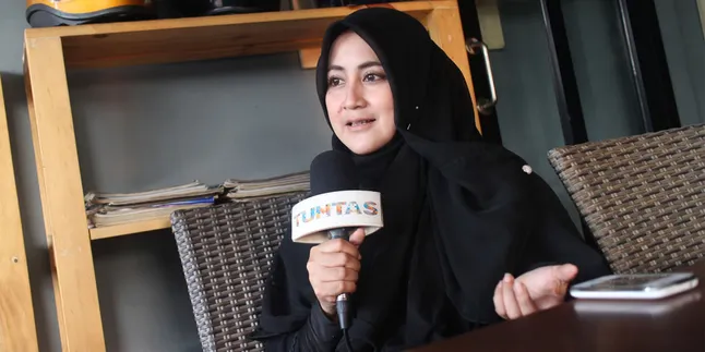 Pipik Dian Irawati Pindah ke Rumah Kontrakan Kecil? Pipik Dian Irawati Pindah ke Rumah Kontrakan Kecil?