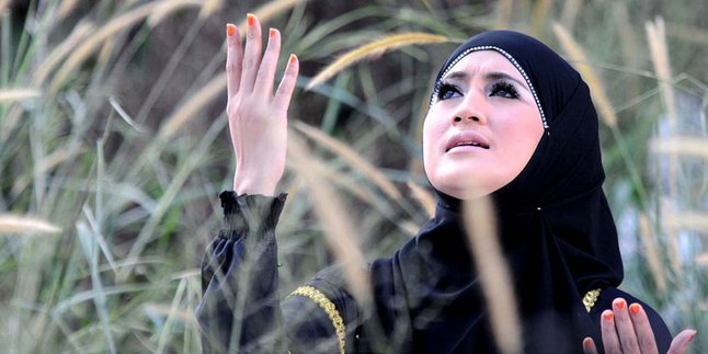 Pipik Dian Irawati Rilis Single Untuk Beli Rumah?