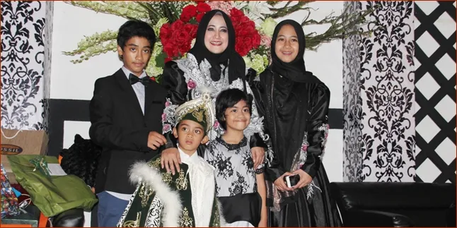 Pipik Dian Irawati Sudah Membuka Hati Untuk Pria Pipik Dian Irawati Sudah Membuka Hati Untuk Pria