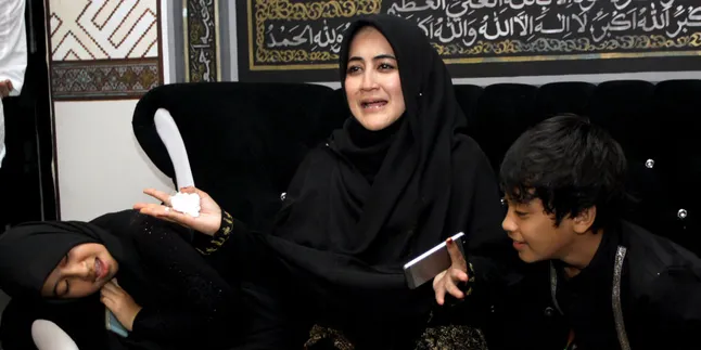 Pipik Dian Irawati Ungkap Kisah Kunjungannya ke Palestina Pipik Dian Irawati Ungkap Kisah Kunjungannya ke Palestina