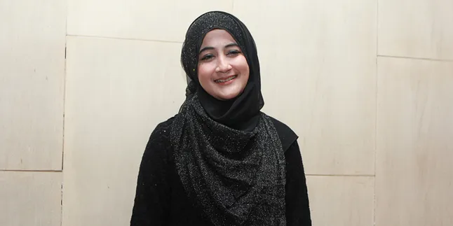 Pipik Tidak Tahu Keluarga Tersangka Pembakar Rumahnya
