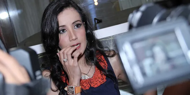 Pisah Rumah, Andi Soraya Masih Tinggal di Rumah Suami Pisah Rumah, Andi Soraya Masih Tinggal di Rumah Suami