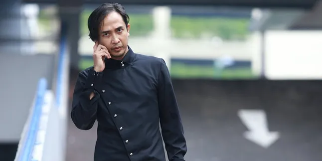 Piyu Padi - Flo Resmi Bercerai Sehari Setelah Valentine