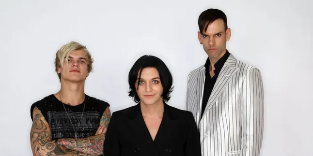 Placebo Rilis Music Video Dari 'Too Many Friends'