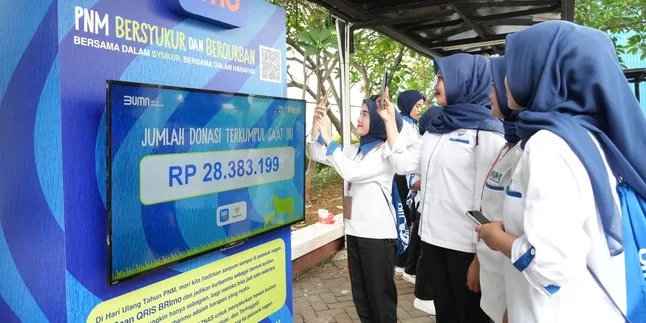 PNM Tebar Kebaikan Lewat Sedekah Kurban, Hadirkan Senyum dan Harapan Bagi Sesama PNM Tebar Kebaikan Lewat Sedekah Kurban, Hadirkan Senyum dan Harapan Bagi Sesama