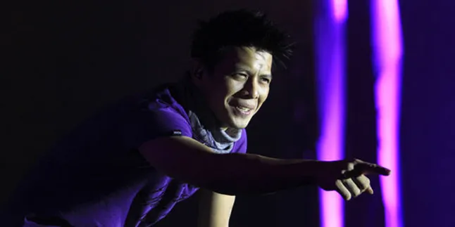 Polisi Buru Sumber Gosip Ariel NOAH - Pramugari Cantik