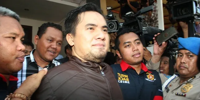 Polisi Tambah 3 Adegan Saat Reka Ulang Kasus Saipul Jamiell Polisi Tambah 3 Adegan Saat Reka Ulang Kasus Saipul Jamiell